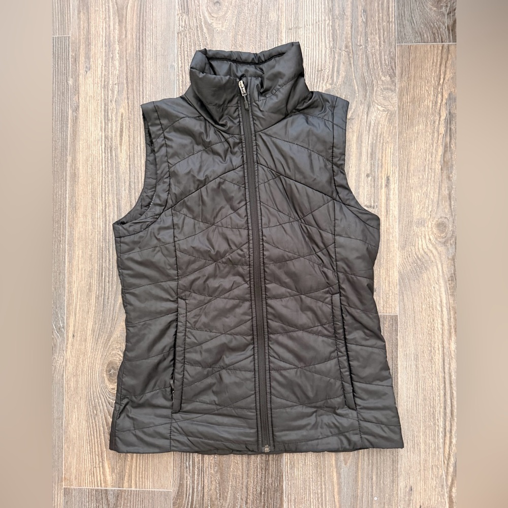 Women’s Black Columbia Omnishield Vest, size medium